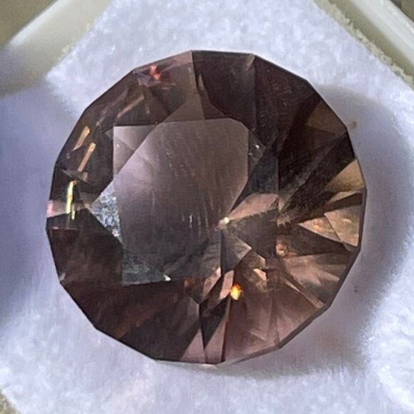 9.5 ct Ametrine - Precision Cut - Picture 4 of 10